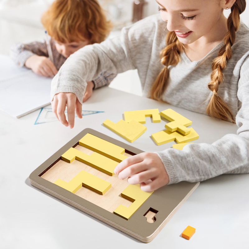 Puzzle geometrici in legno Sfi - Woodworking For Beginners recensione e prezzo